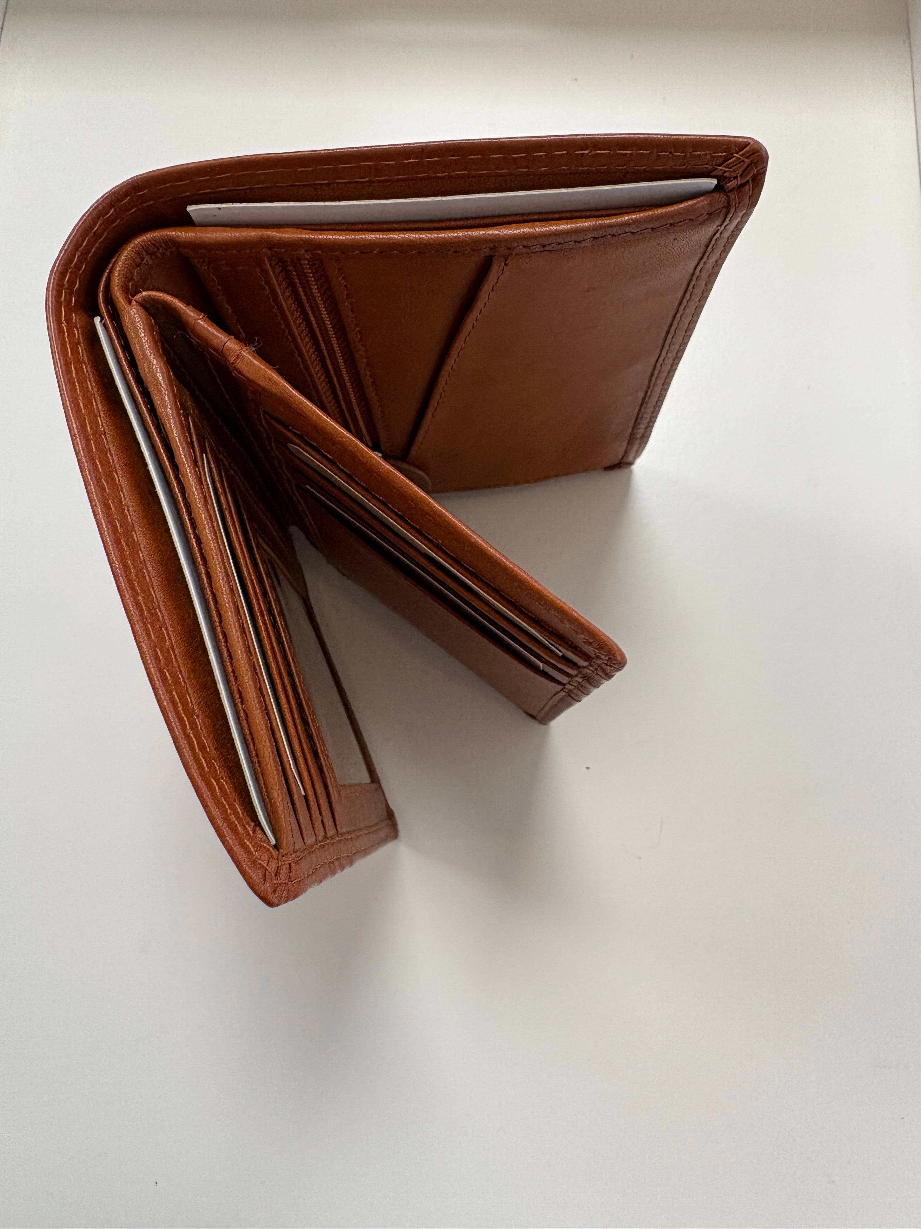 Virgo nahkainen keskikokoinen lompakko