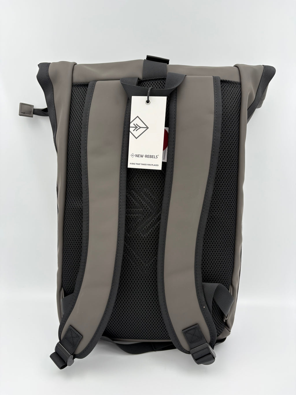 New Rebels Kumipintainen iso reppu