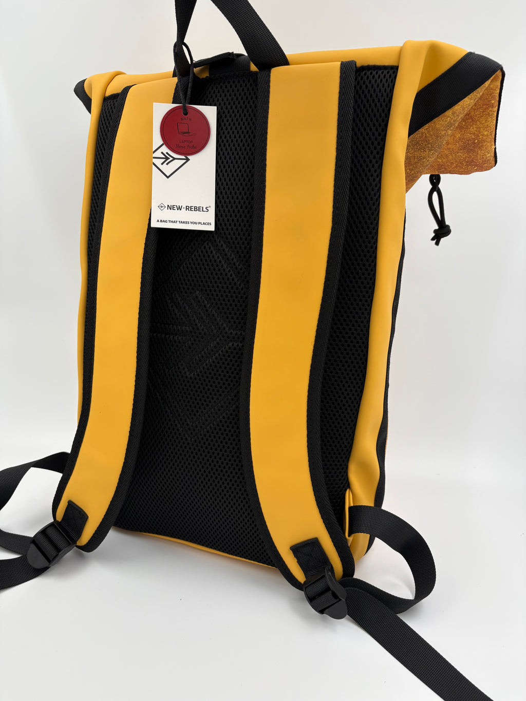 New Rebels Kumipintainen iso reppu